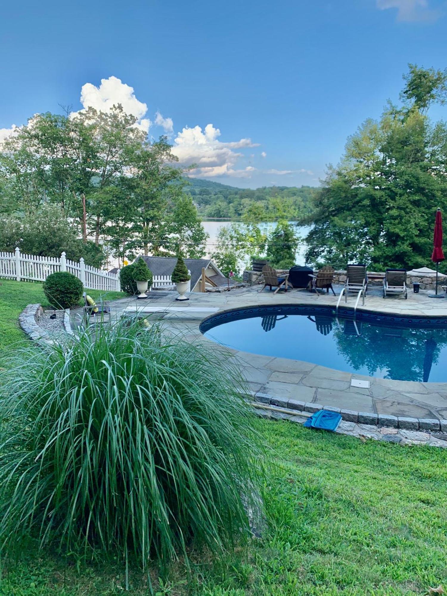 Cottage By The Lake, Hudson Valley/ Love Pets Brewster מראה חיצוני תמונה